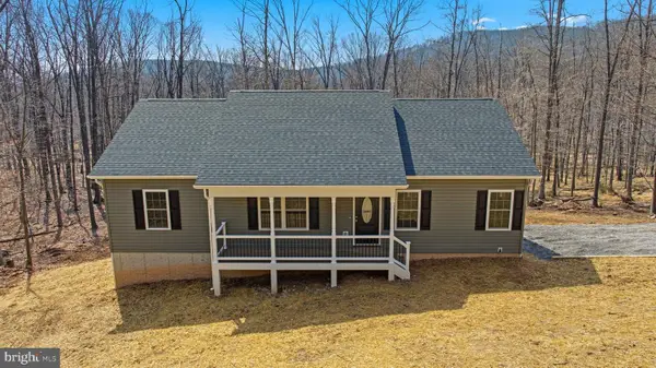 175 Fawn Run Ln, HEDGESVILLE, WV 25427