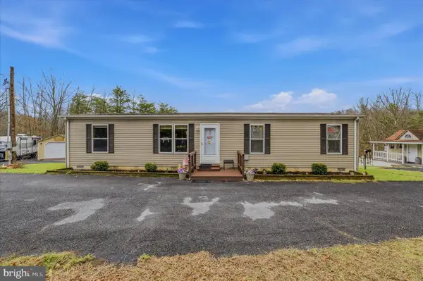 422 Birch Grove Ln, BERKELEY SPRINGS, WV 25411