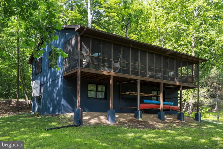 148 Amberwood Ln, Great Cacapon, WV 25422 - #2