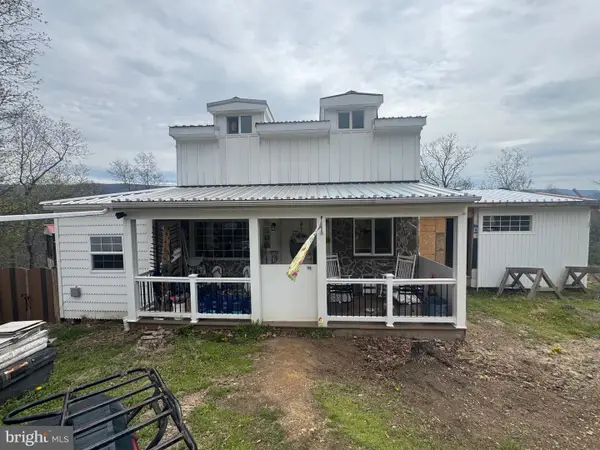 1821 Bears Lope Ln, GREAT CACAPON, WV 25422