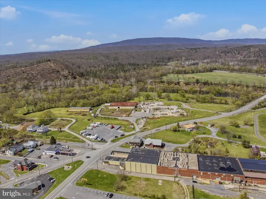 86 Henry W Miller Blvd Blvd, Paw Paw, WV 25422 - #2