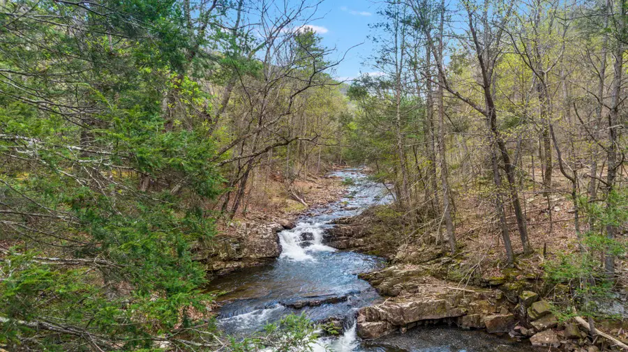 466 Ironmine Ln, Hedgesville, WV 25427 - #2