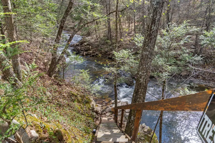 466 Ironmine Ln, Hedgesville, WV 25427 - #3