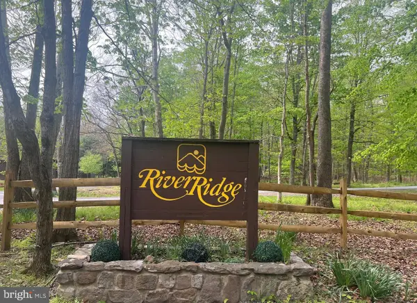 Butterfly Lane, GREAT CACAPON, WV 25422
