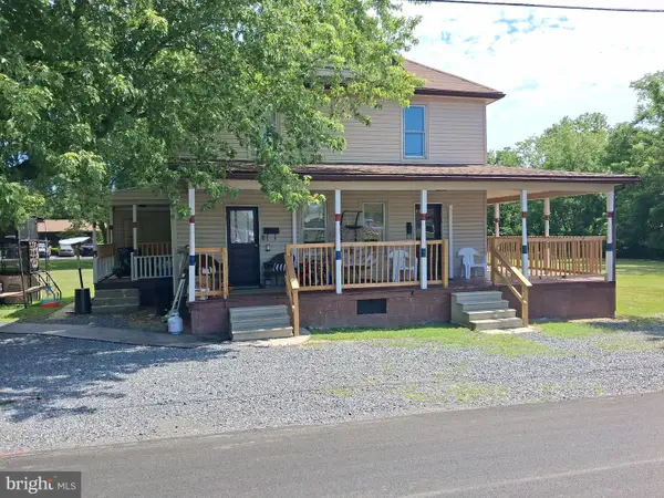 11 & 15 Myers Rd, BERKELEY SPRINGS, WV 25411