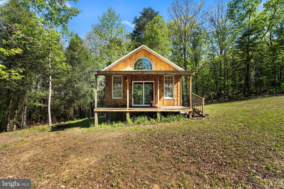 21 Thornwood Dr, Berkeley Springs, WV 25411 - #1