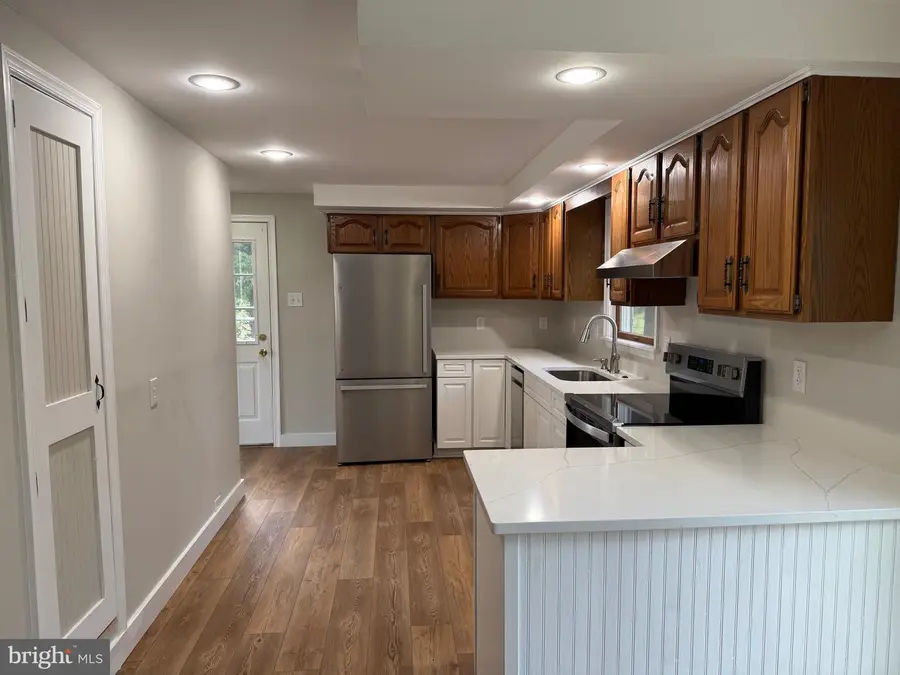 254 Old Mill Manor Dr, Berkeley Springs, WV 25411 - #3