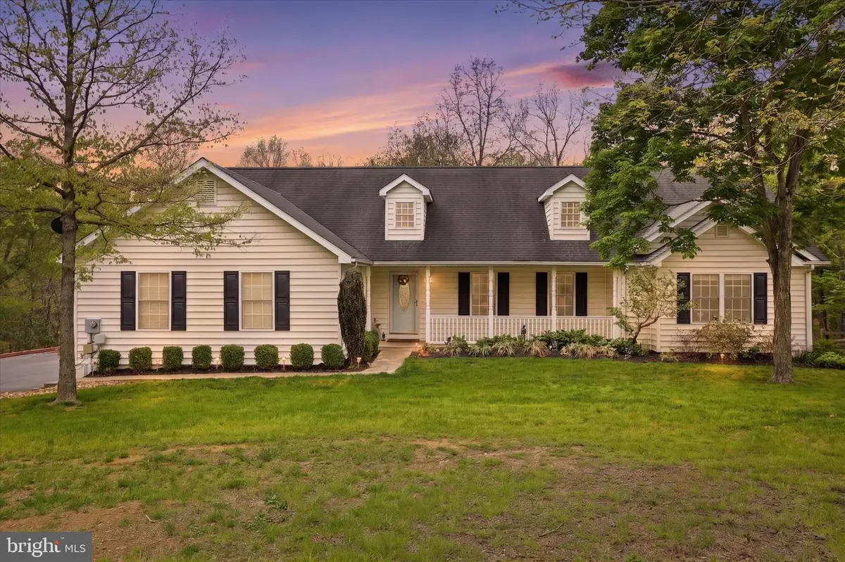 354 Cielo Ln, Berkeley Springs, WV 25411 - #1