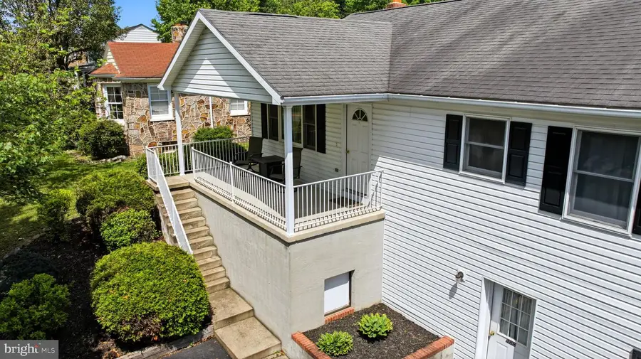 488 Harrison Ave, Berkeley Springs, WV 25411 - #3