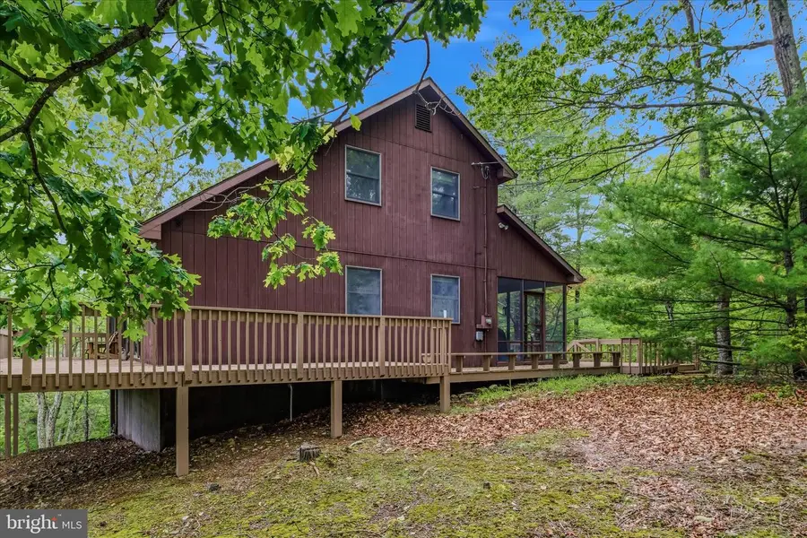 560 Moss Ln, Great Cacapon, WV 25422 - #3