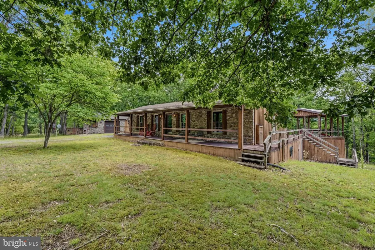 781 Moss Ln, Great Cacapon, WV 25422 - #1