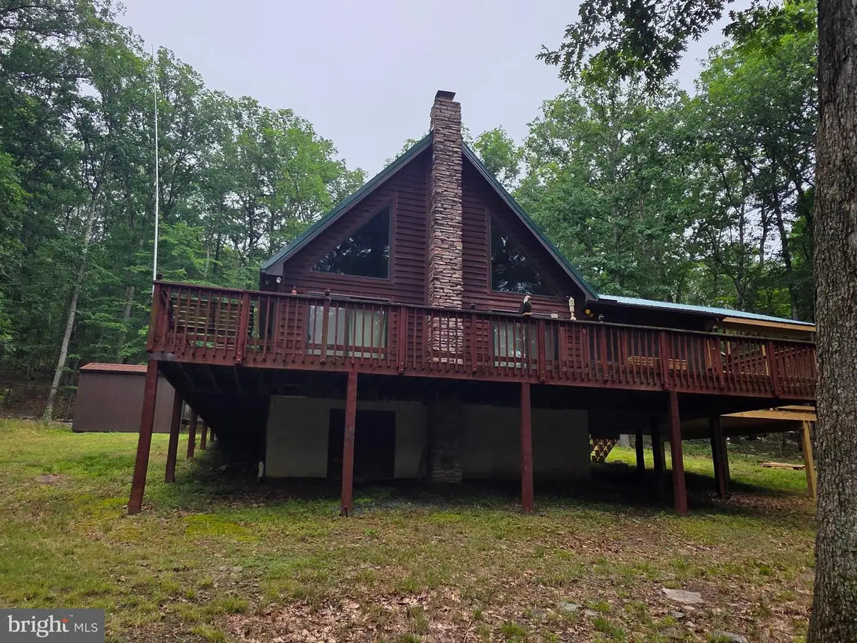 250 Flat Ridge Rd, Great Cacapon, WV 25422 - #1