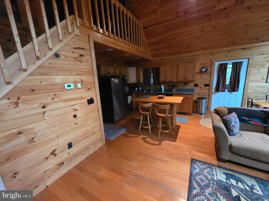 250 Flat Ridge Rd, Great Cacapon, WV 25422 - #2