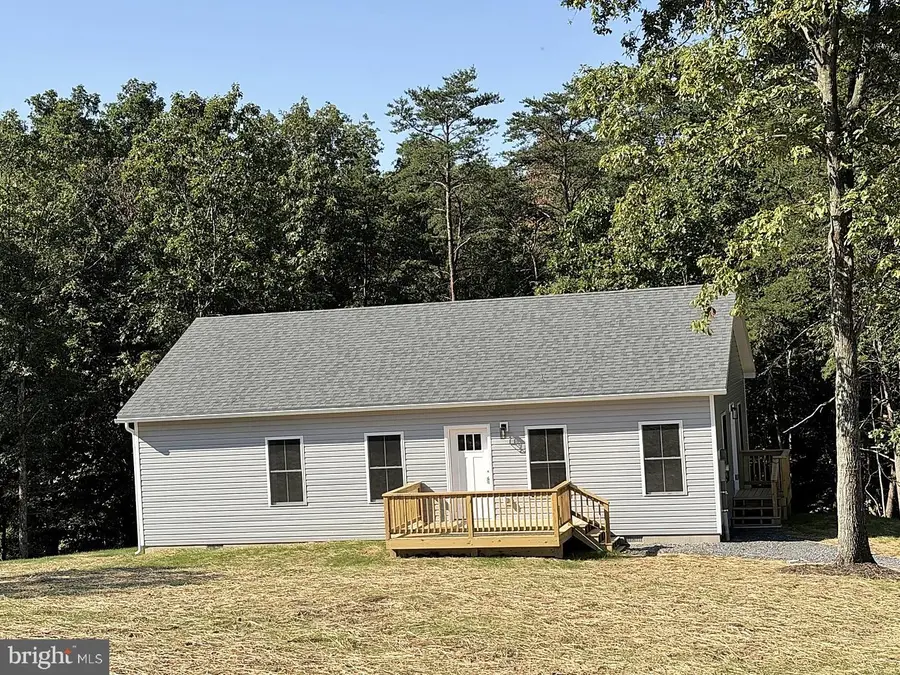 193 Young Ln, Berkeley Springs, WV 25411 - #3
