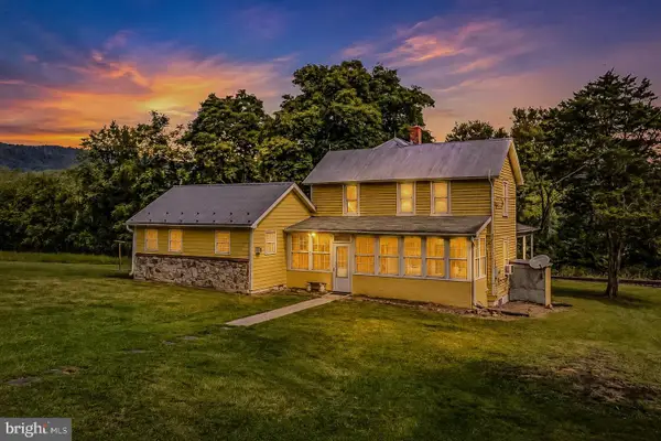 778 Woodmont Rd, GREAT CACAPON, WV 25422