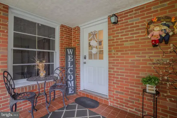 4615 Valley Rd, BERKELEY SPRINGS, WV 25411
