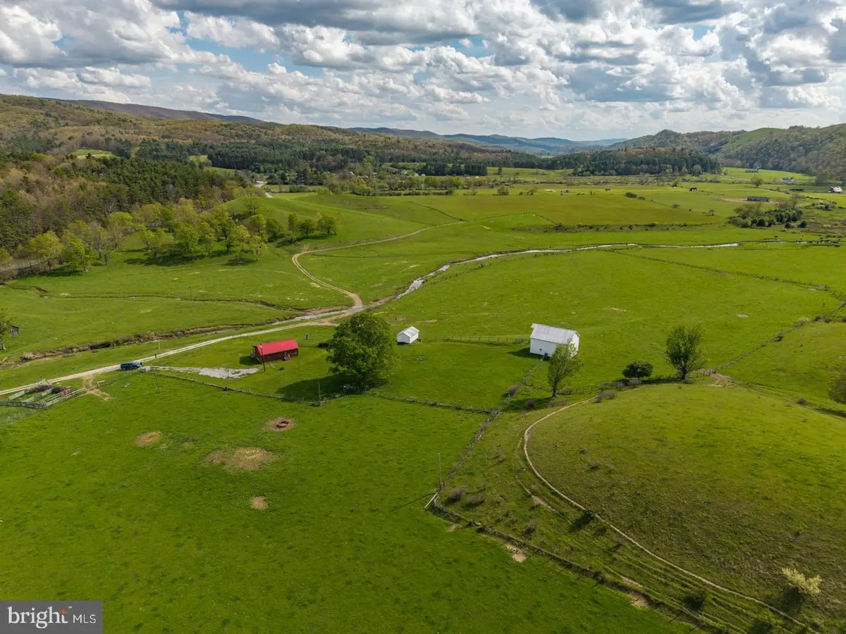 83 Hill Country Rd, Marlinton, WV 24954 - Image #1