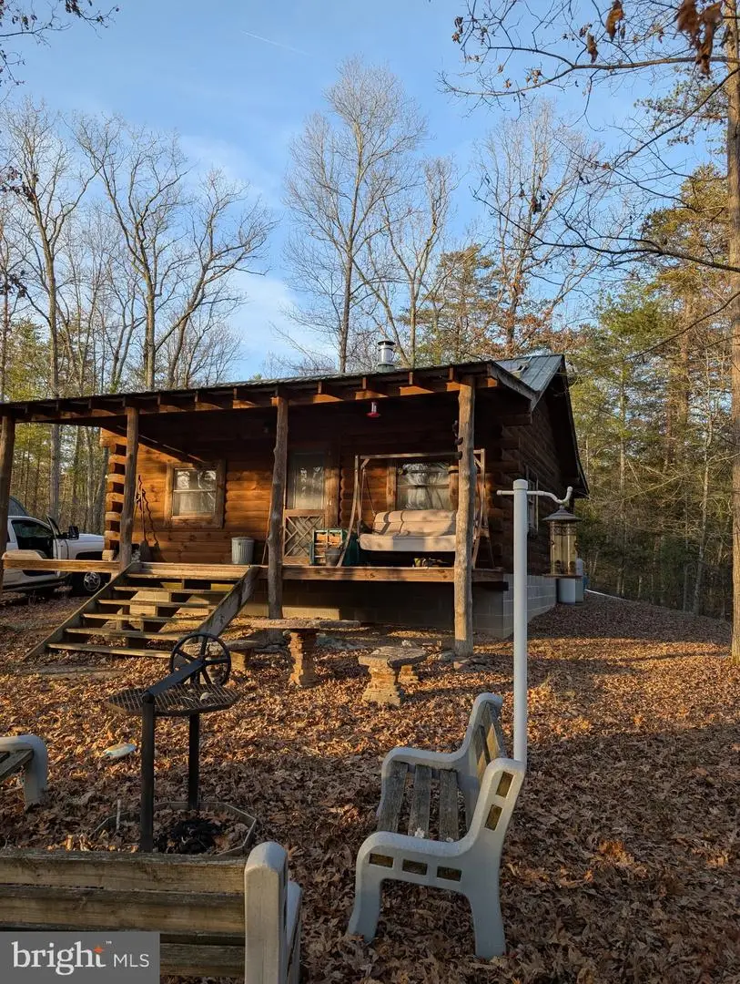 422 Cabin Hollow Ln, Brandywine, WV 26802 - Image #1