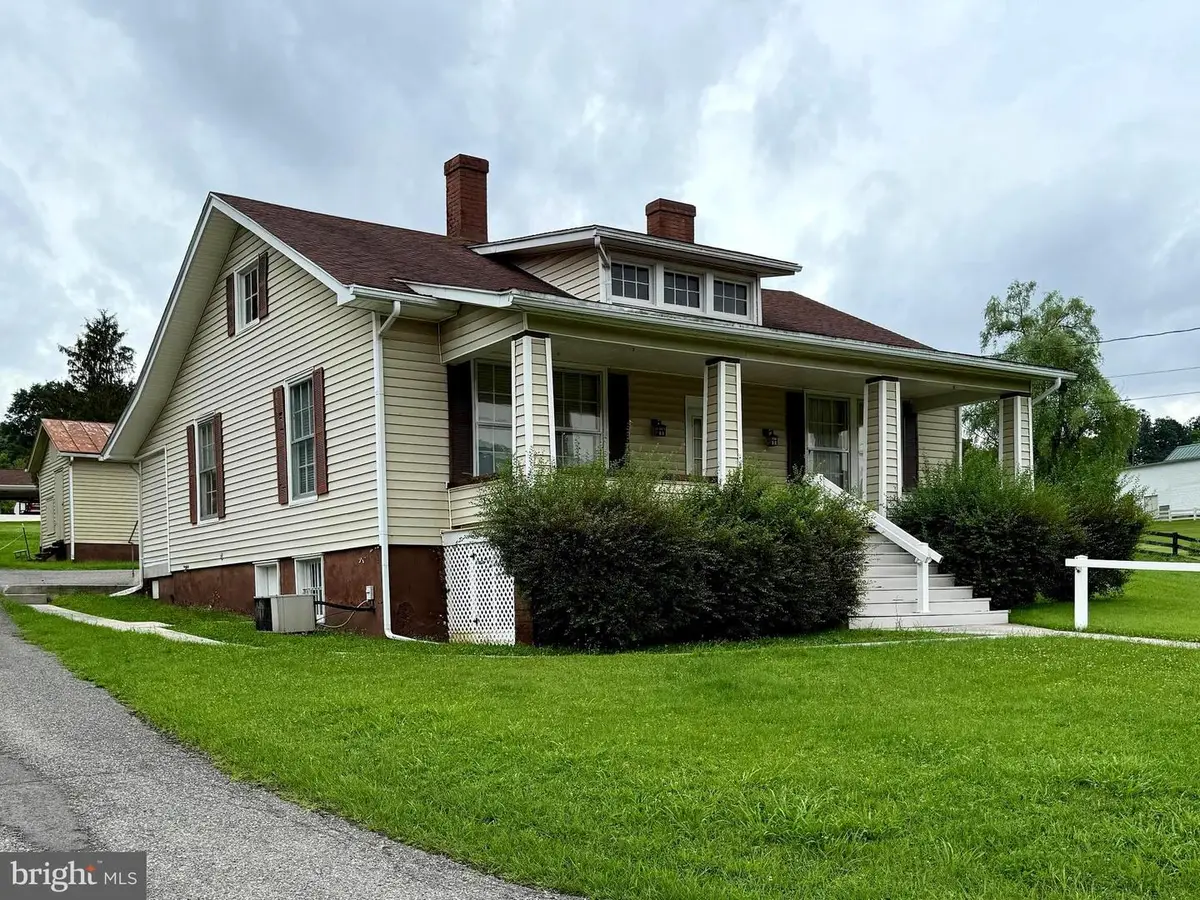 405 N Main St, Franklin, WV 26807 - Image #1