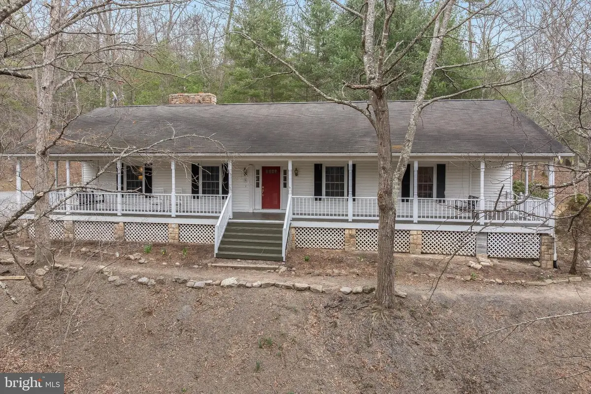 232 Oakmont Estates Dr, Franklin, WV 26807 - #1