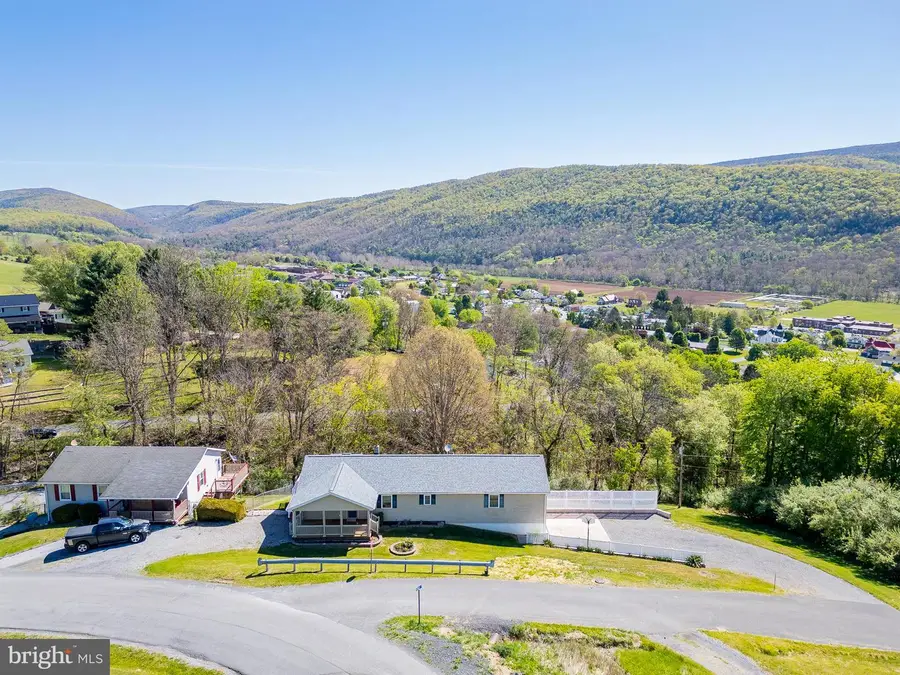 439 Dogwood Dr, Franklin, WV 26807 - #3