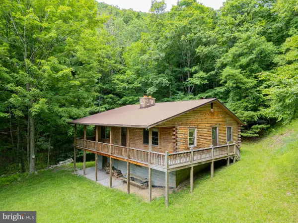 1862 Hawbush Road, CIRCLEVILLE, WV 26804