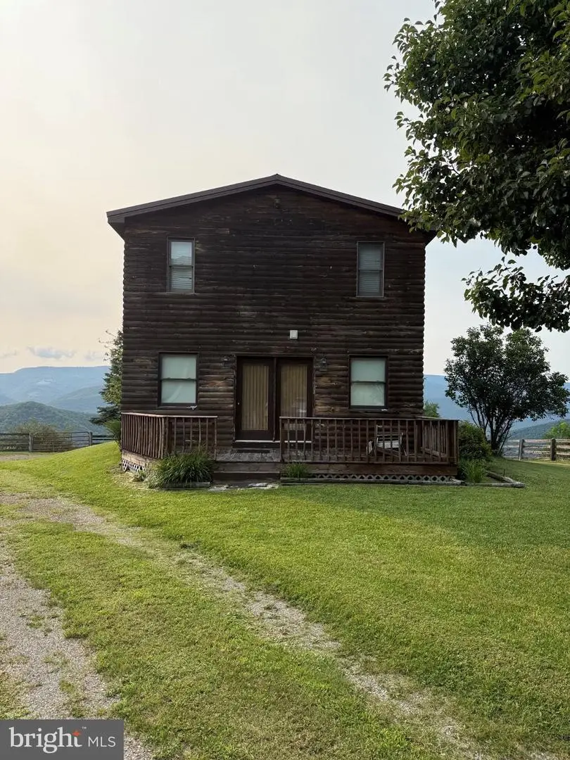 1492 Dice Warner Rd, Circleville, WV 26804 - #2