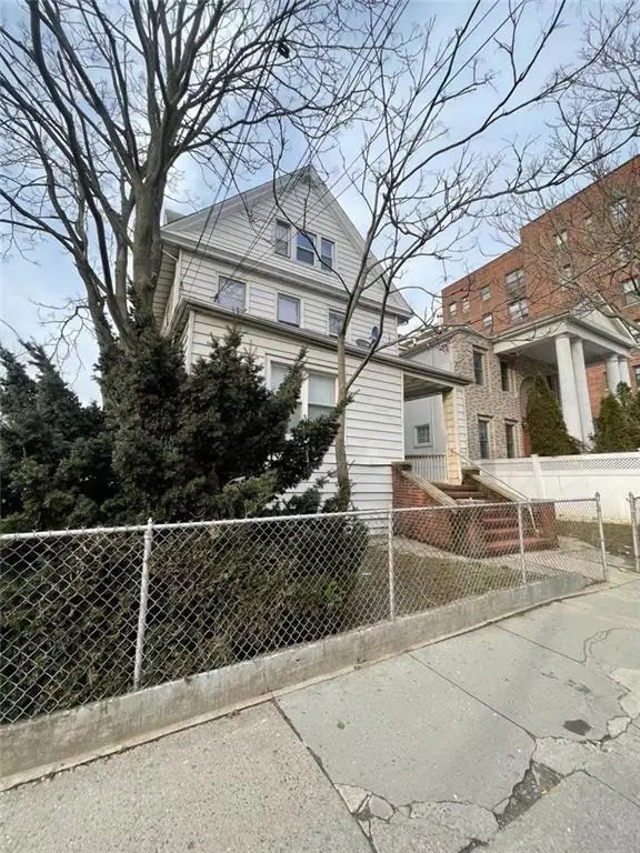 1809 Voorhies Avenue, Brooklyn, NY 11235 - Image #2