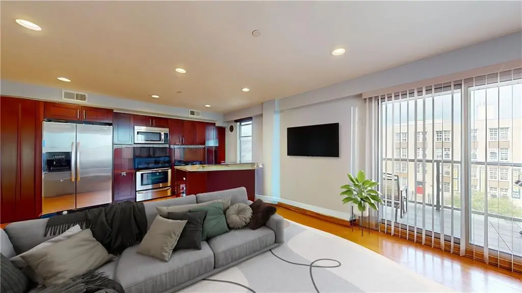 3015 Brighton 6th Street #6A, Brooklyn, NY 11235 - Image #1
