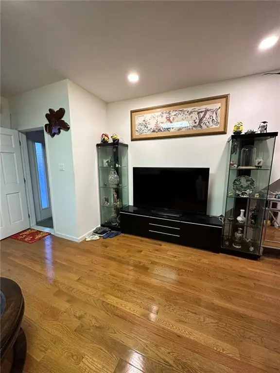 1106 Bay Ridge Parkway, Brooklyn, NY 11228 - Image #2