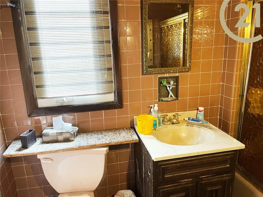 1118 Bay 24th Street, Far Rockaway, NY 11691 - Image #3