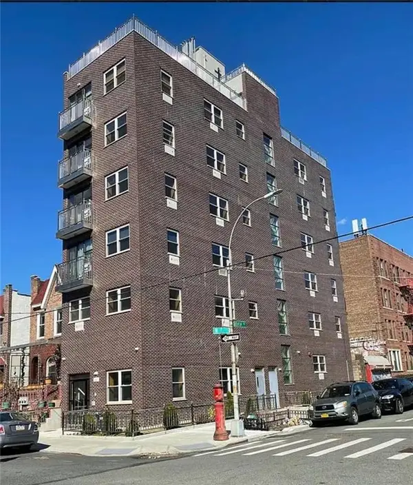 1683 West 7th Street #3B, Brooklyn, NY 11223