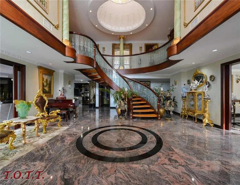 2759 Whitman Drive, Brooklyn, NY 11234 - Image #1