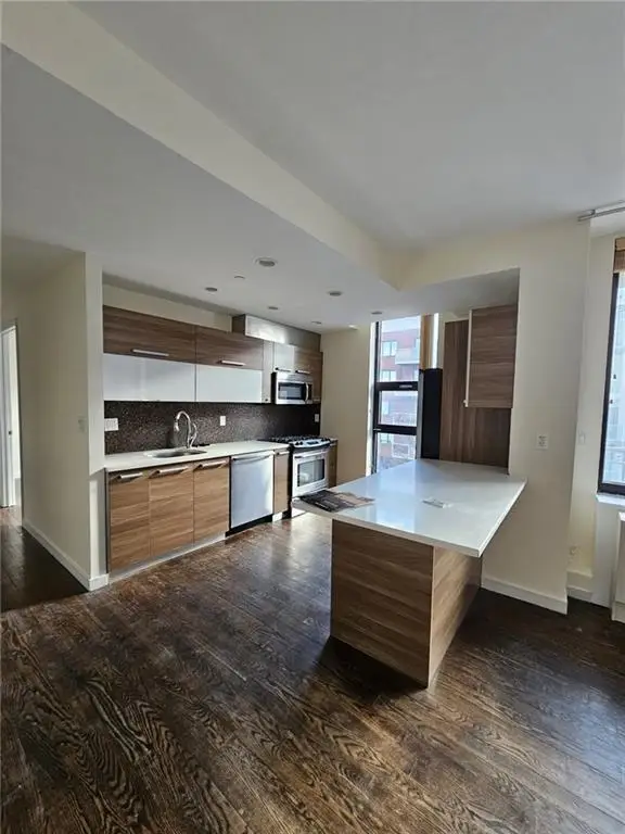2833 Ocean Parkway #4B, Brooklyn, NY 11235 - Image #2