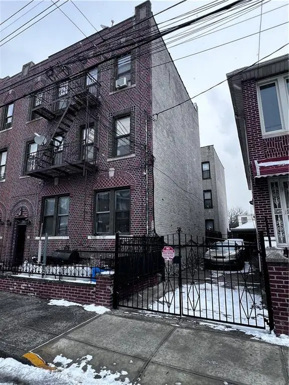 385 East 46th Street, Brooklyn, NY 11203 - Image #2