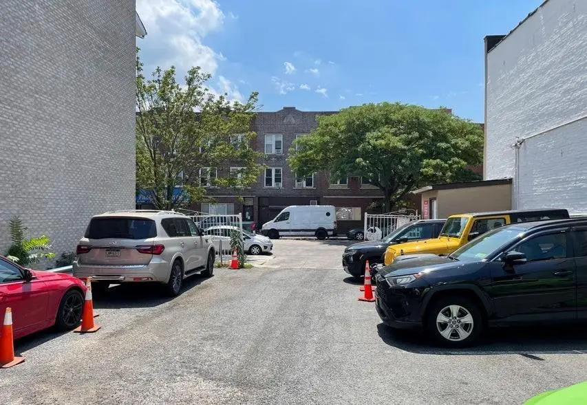 165 Avenue O, Brooklyn, NY 11204 - Image #1