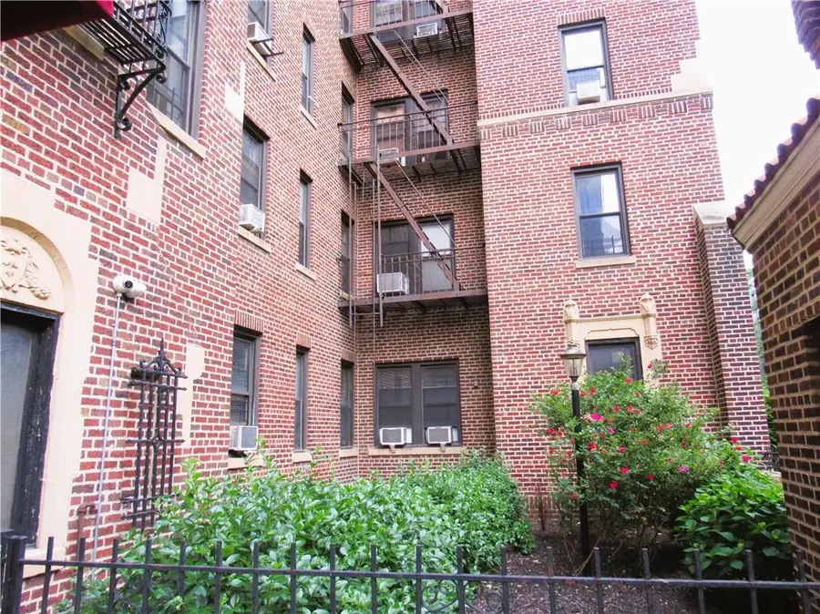 37-21 80th Street #3R, Queens, NY 11372 - Image #2