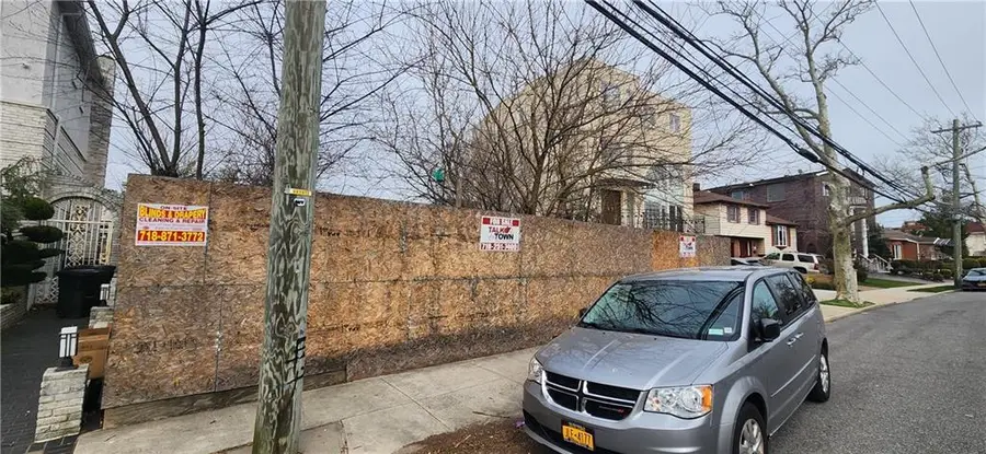 255 Mayfair Drive North, Brooklyn, NY 11234 - Image #2