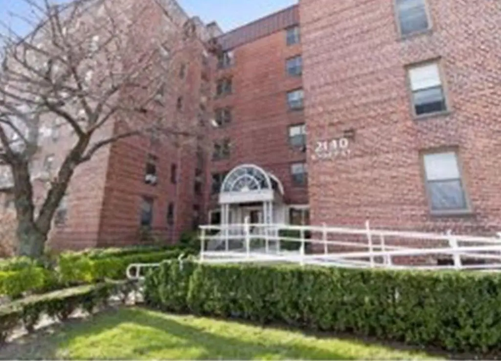 2140 Knapp Street #3E, Brooklyn, NY 11229 - Image #1