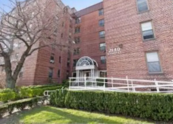 2140 Knapp Street #3E, Brooklyn, NY 11229
