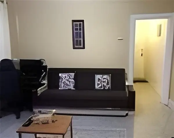 1513 West 7th Street #1B, Brooklyn, NY 11204