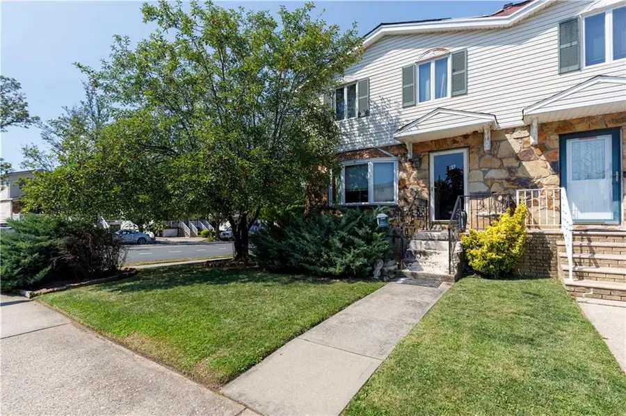 86 Evans Street, Staten Island, NY 10314 - Image #2