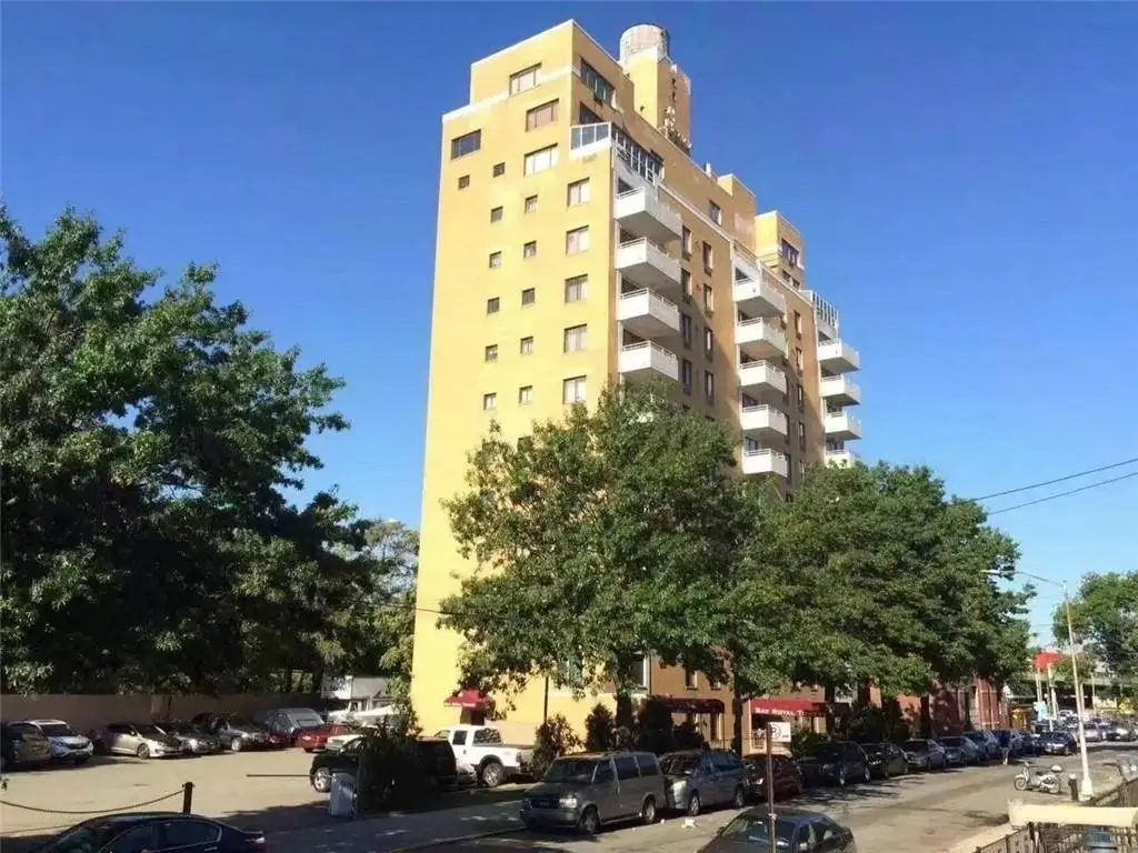 420 64th Street #6C, Brooklyn, NY 11220 - Image #1
