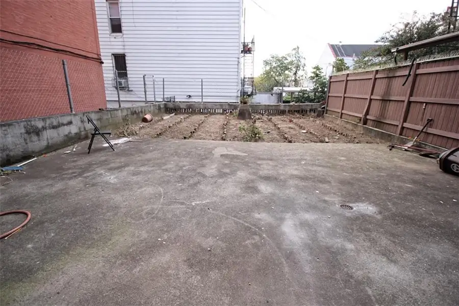 6018 4th Avenue, Brooklyn, NY 11220 - Image #3