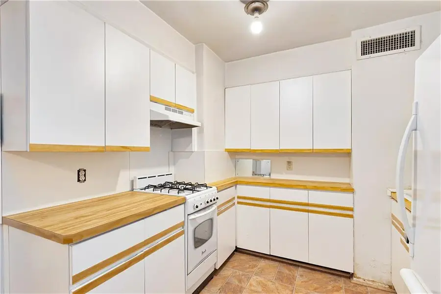 1625 Emmons Avenue #1S, Brooklyn, NY 11235 - Image #2