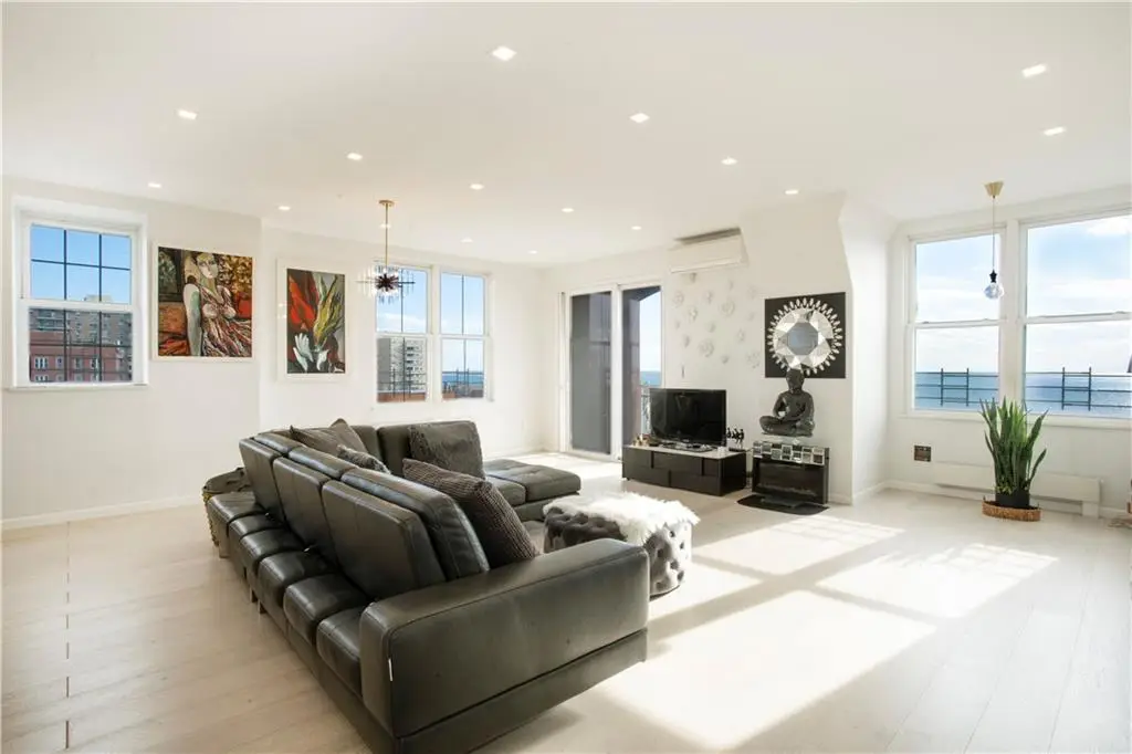 60 Oceana Drive West #PH2D, Brooklyn, NY 11235 - Image #1