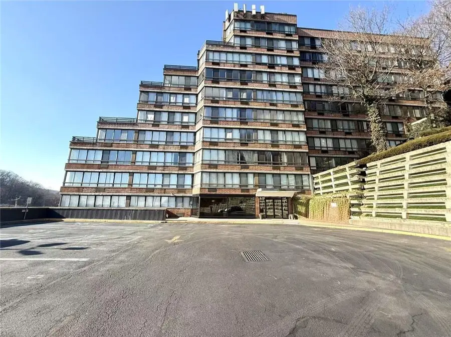 755 Narrows Road North #305, Staten Island, NY 10304 - Image #2