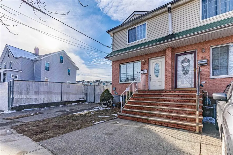 16 Mersereau Avenue, Staten Island, NY 10303 - Image #3