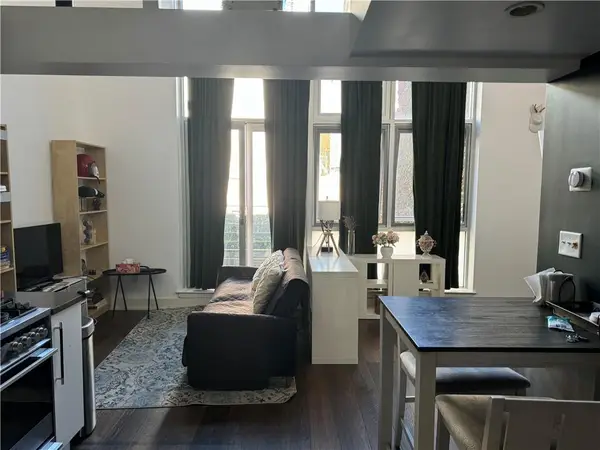 390 Lorimer Street #2G, Brooklyn, NY 11206