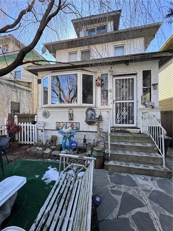4 Vreeland Street, Staten Island, NY 10302 - Image #1